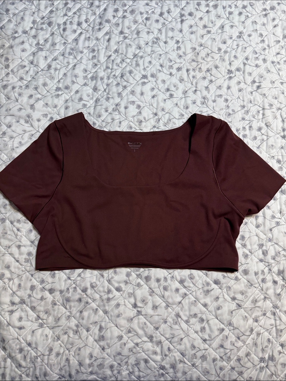 NWOT Athleta Scoop Neck Crop Top L